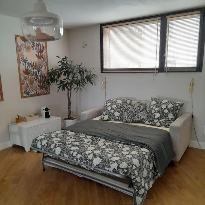Appartamento Joli studio avec stationnement gratuit. Le Mans Esterno foto